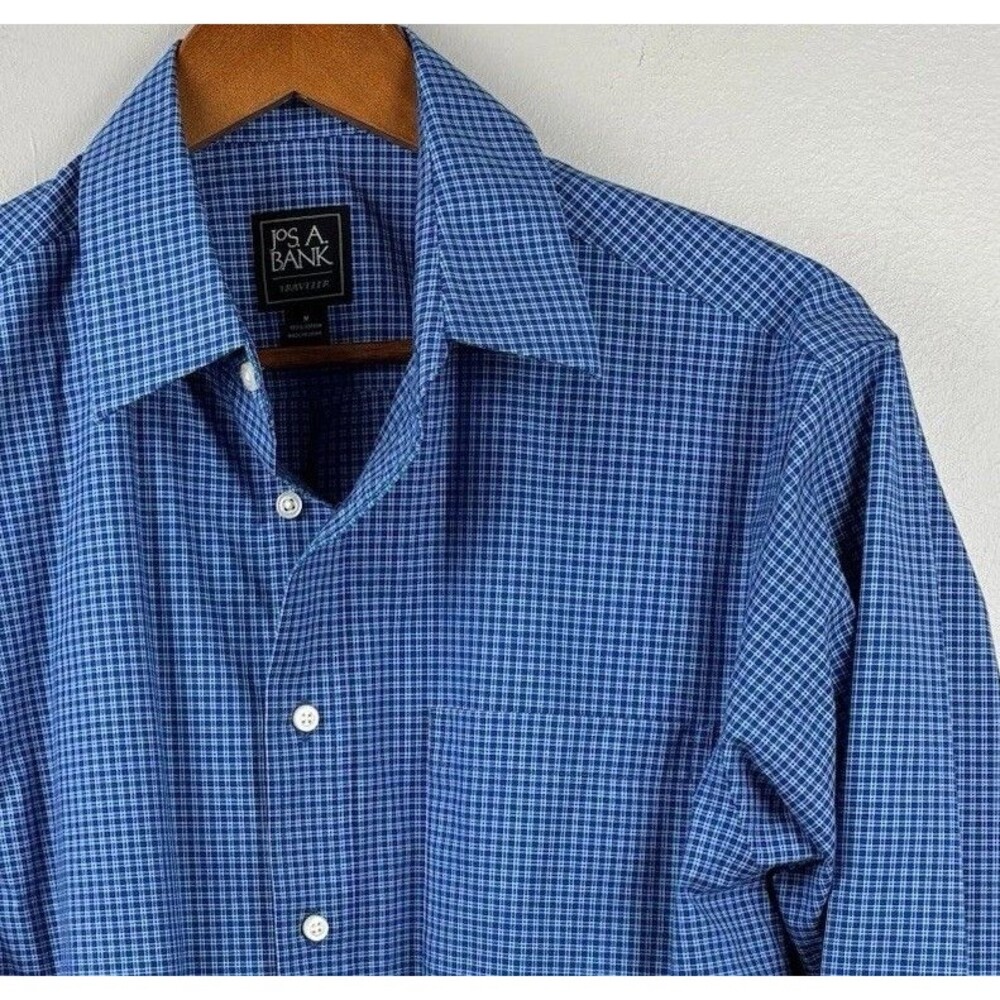 Jos A Banks Men Dress Shirt Medium Blue check Long Sleeve Traveler Cotton